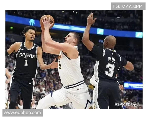 马刺与火箭激战G4争夺季后赛关键胜利的精彩对决