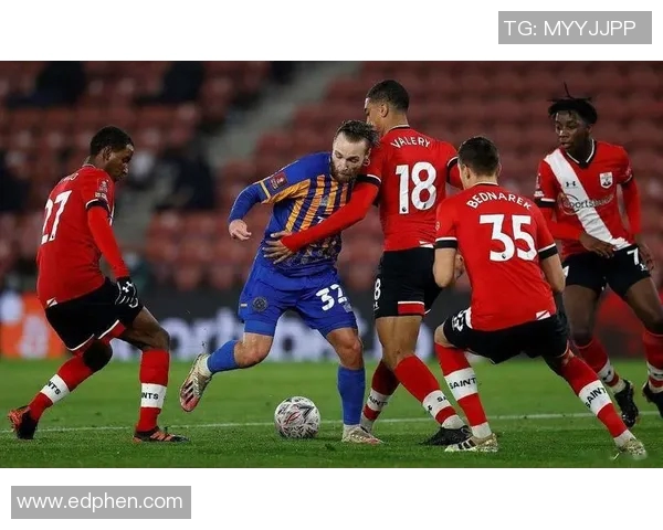 汉堡与门兴近期交锋回顾及双方状态分析