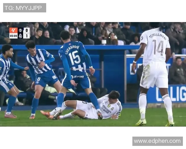 皇马与狼堡经典对决回放重温激情时刻与精彩进球瞬间